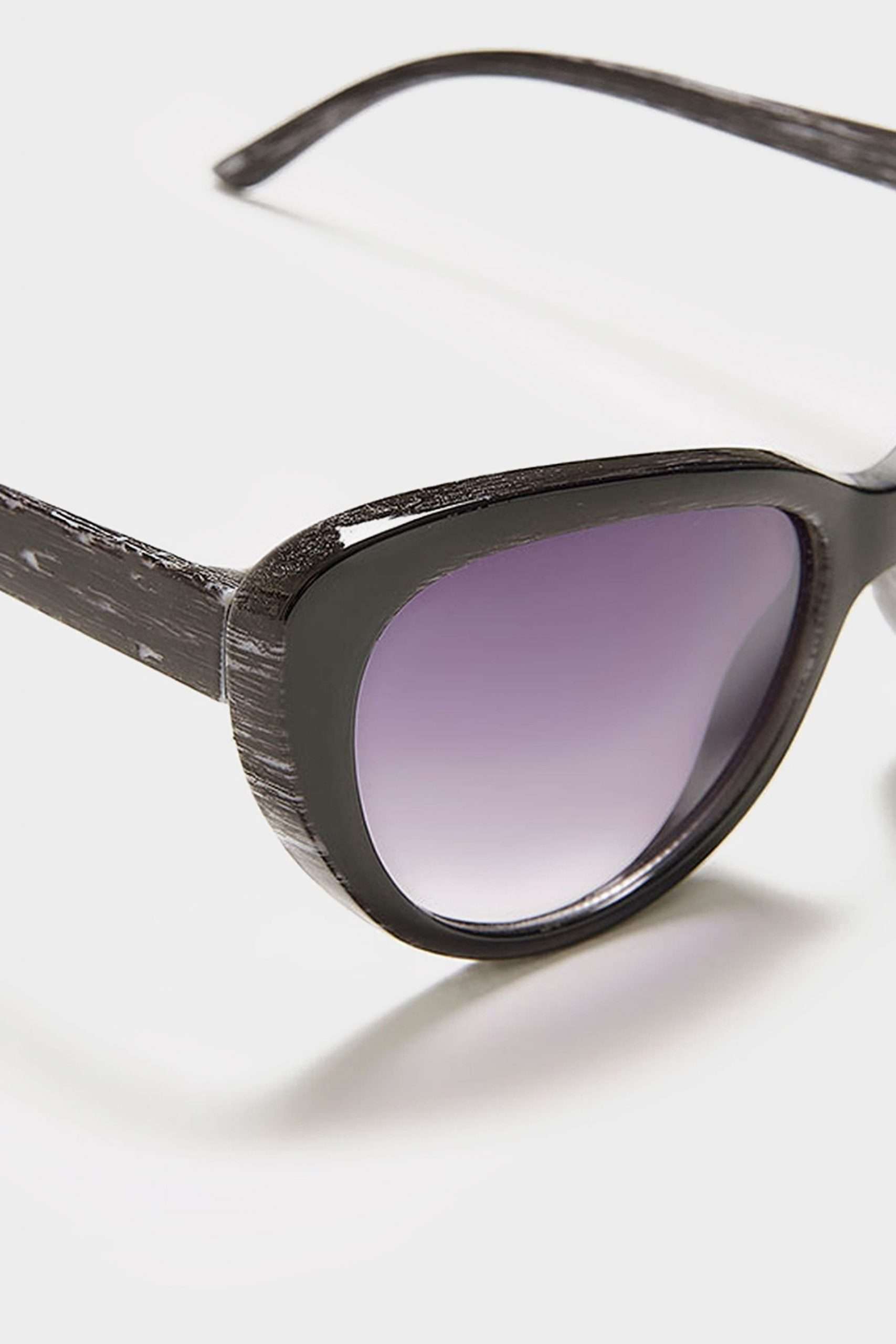 Black Distressed Cat Eye Sunglasses With UV Protection